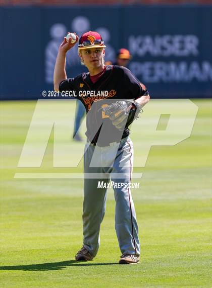 Thumbnail 3 in Houston County vs. Lassiter (GHSA 6A State Championship - Game 1) photogallery.