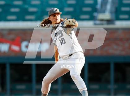 Thumbnail 3 in Houston County vs. Lassiter (GHSA 6A State Championship - Game 1) photogallery.