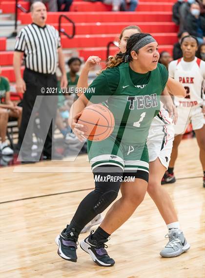 Thumbnail 3 in Indianapolis Arsenal Technical vs Park Tudor (Park Tudor Shootout) photogallery.