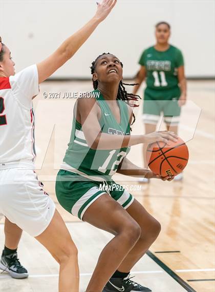 Thumbnail 3 in Indianapolis Arsenal Technical vs Park Tudor (Park Tudor Shootout) photogallery.