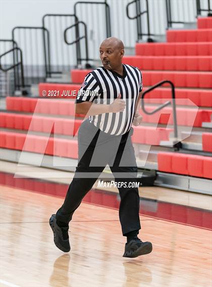Thumbnail 2 in Indianapolis Arsenal Technical vs Park Tudor (Park Tudor Shootout) photogallery.