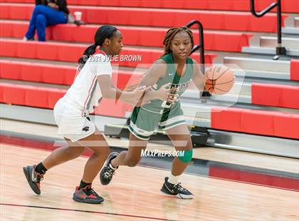 Thumbnail 3 in Indianapolis Arsenal Technical vs Park Tudor (Park Tudor Shootout) photogallery.