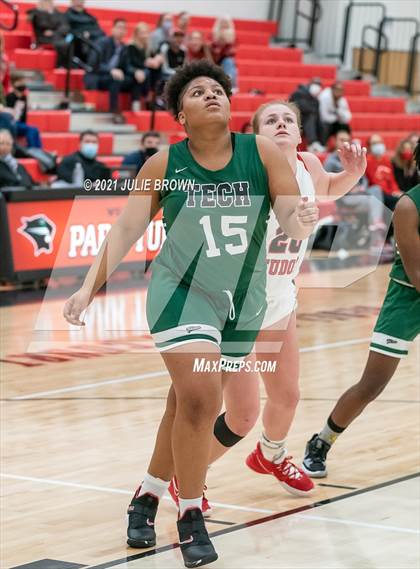 Thumbnail 2 in Indianapolis Arsenal Technical vs Park Tudor (Park Tudor Shootout) photogallery.