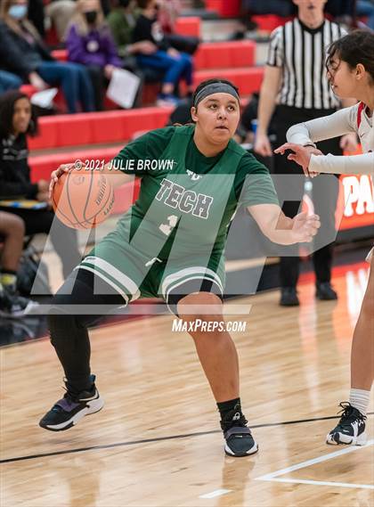 Thumbnail 1 in Indianapolis Arsenal Technical vs Park Tudor (Park Tudor Shootout) photogallery.