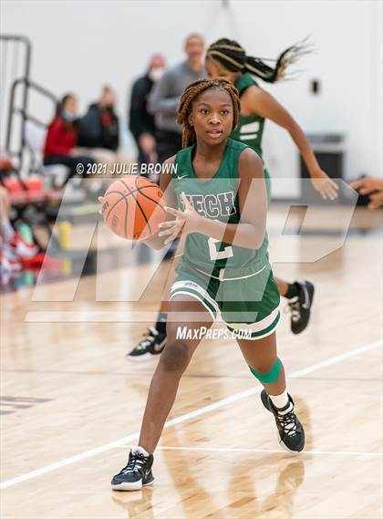 Thumbnail 1 in Indianapolis Arsenal Technical vs Park Tudor (Park Tudor Shootout) photogallery.