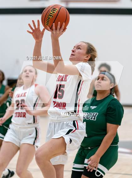 Thumbnail 1 in Indianapolis Arsenal Technical vs Park Tudor (Park Tudor Shootout) photogallery.