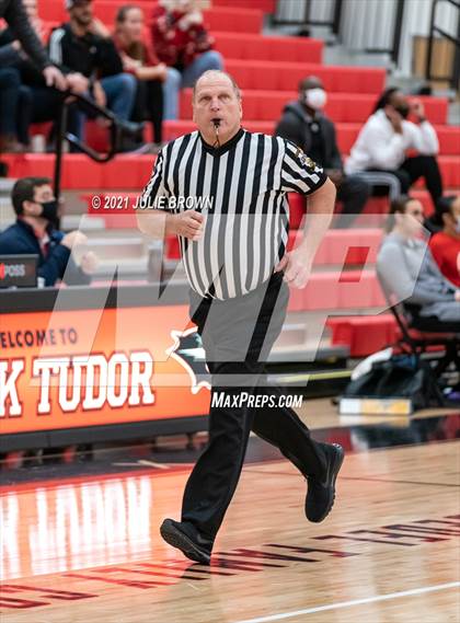 Thumbnail 1 in Indianapolis Arsenal Technical vs Park Tudor (Park Tudor Shootout) photogallery.