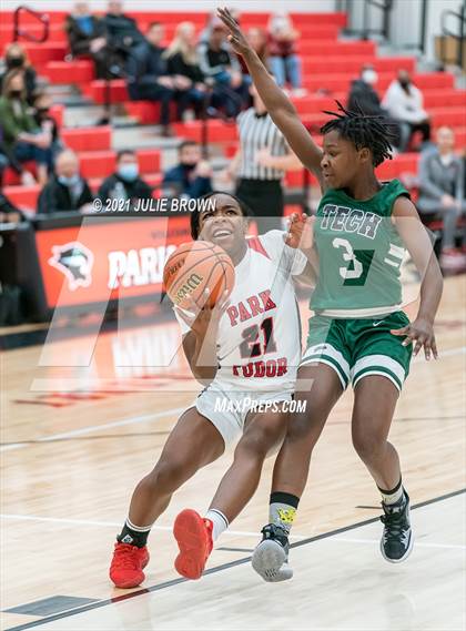 Thumbnail 1 in Indianapolis Arsenal Technical vs Park Tudor (Park Tudor Shootout) photogallery.