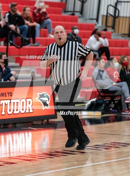 Thumbnail 3 in Indianapolis Arsenal Technical vs Park Tudor (Park Tudor Shootout) photogallery.