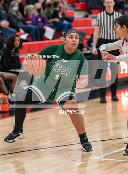 Thumbnail 2 in Indianapolis Arsenal Technical vs Park Tudor (Park Tudor Shootout) photogallery.
