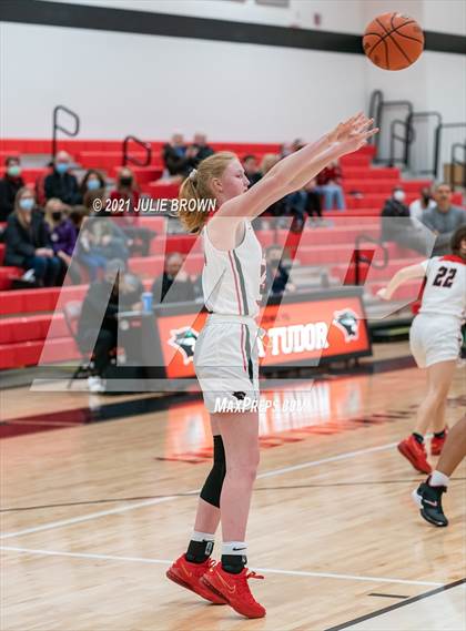 Thumbnail 1 in Indianapolis Arsenal Technical vs Park Tudor (Park Tudor Shootout) photogallery.