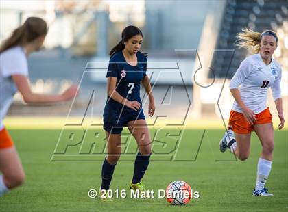 Thumbnail 3 in Chaparral vs. Legend photogallery.