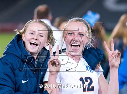 Thumbnail 3 in Chaparral vs. Legend photogallery.