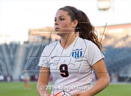Thumbnail 1 in Chaparral vs. Legend photogallery.