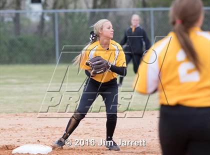 Thumbnail 2 in Hernando vs. Bartlett photogallery.