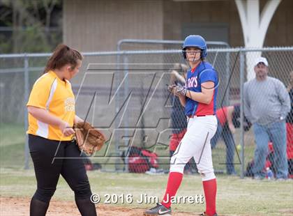 Thumbnail 3 in Hernando vs. Bartlett photogallery.