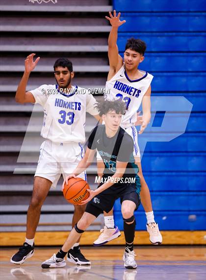 Thumbnail 2 in Sanger West vs. Mendota photogallery.