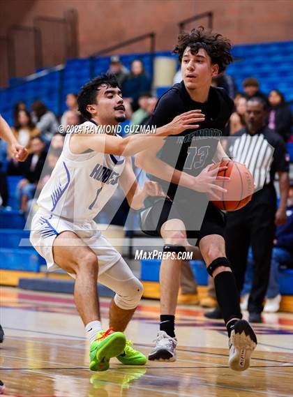 Thumbnail 2 in Sanger West vs. Mendota photogallery.