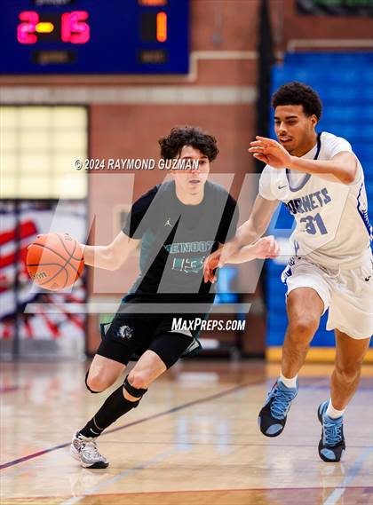 Thumbnail 1 in Sanger West vs. Mendota photogallery.