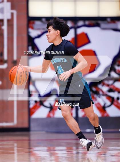 Thumbnail 2 in Sanger West vs. Mendota photogallery.