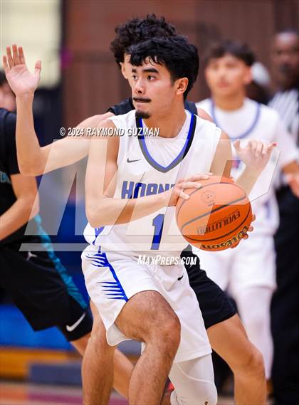 Thumbnail 2 in Sanger West vs. Mendota photogallery.