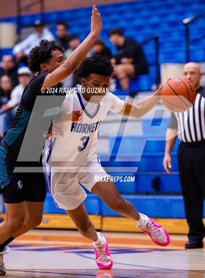 Thumbnail 2 in Sanger West vs. Mendota photogallery.