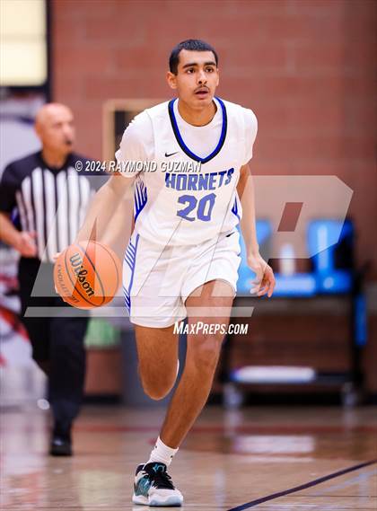 Thumbnail 2 in Sanger West vs. Mendota photogallery.