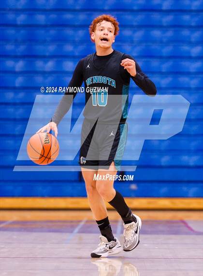 Thumbnail 2 in Sanger West vs. Mendota photogallery.
