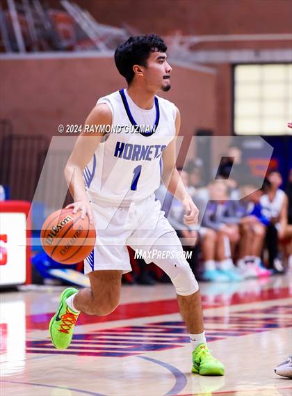 Thumbnail 1 in Sanger West vs. Mendota photogallery.