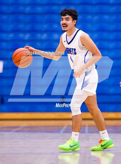Thumbnail 3 in Sanger West vs. Mendota photogallery.
