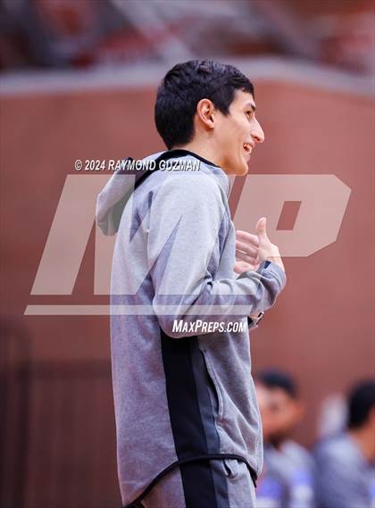 Thumbnail 2 in Sanger West vs. Mendota photogallery.