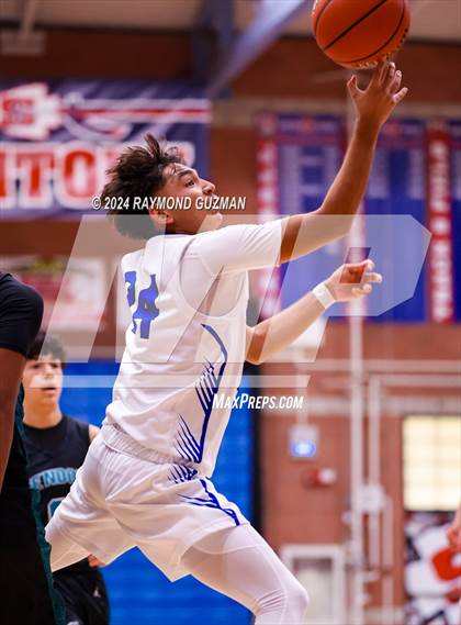 Thumbnail 2 in Sanger West vs. Mendota photogallery.