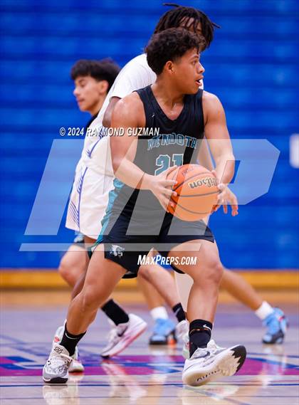 Thumbnail 3 in Sanger West vs. Mendota photogallery.