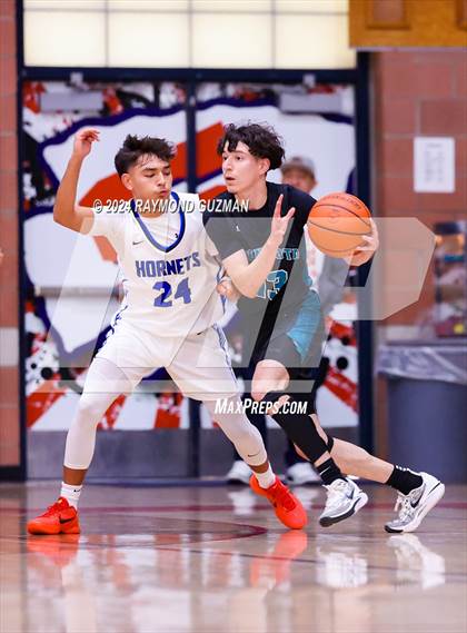 Thumbnail 2 in Sanger West vs. Mendota photogallery.