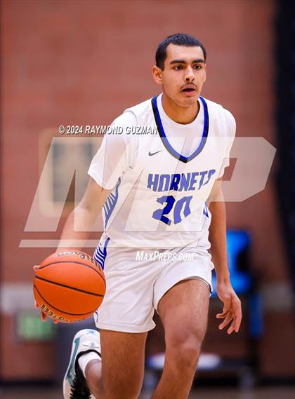 Thumbnail 1 in Sanger West vs. Mendota photogallery.