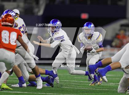 Thumbnail 1 in Kemp vs Brock (UIL 3A D1 Semifinal) photogallery.