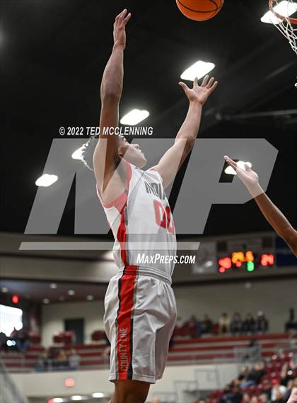 Thumbnail 3 in County Line vs. Guy-Perkins (AAA 1A Semi-Final) photogallery.
