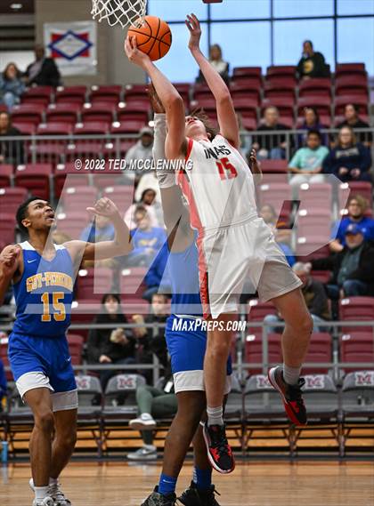 Thumbnail 3 in County Line vs. Guy-Perkins (AAA 1A Semi-Final) photogallery.
