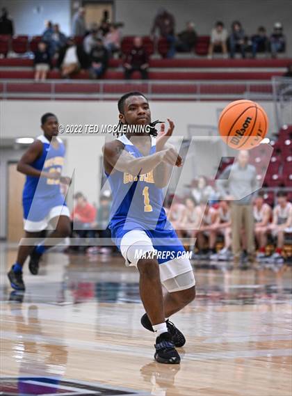 Thumbnail 3 in County Line vs. Guy-Perkins (AAA 1A Semi-Final) photogallery.