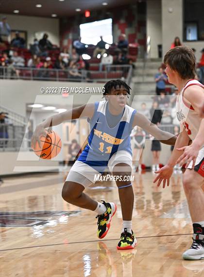 Thumbnail 3 in County Line vs. Guy-Perkins (AAA 1A Semi-Final) photogallery.