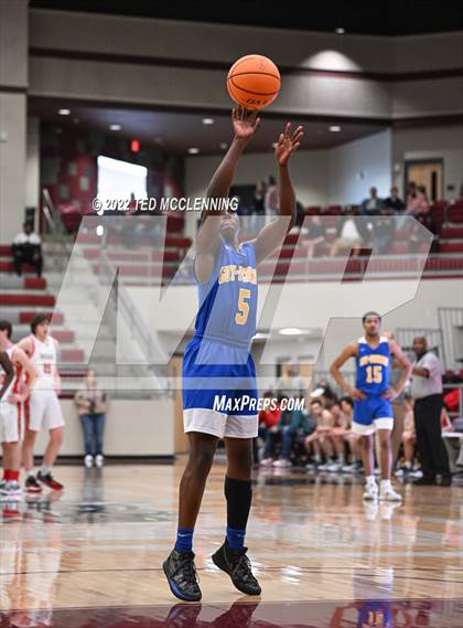 Thumbnail 3 in County Line vs. Guy-Perkins (AAA 1A Semi-Final) photogallery.