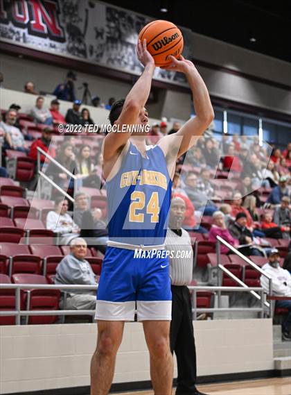 Thumbnail 3 in County Line vs. Guy-Perkins (AAA 1A Semi-Final) photogallery.