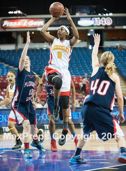Thumbnail 3 in Berkeley vs. Pleasant Grove (CIF NorCal Regional D1 Final) photogallery.