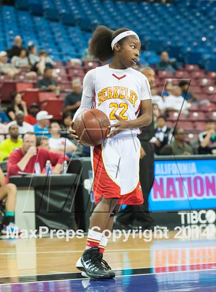 Thumbnail 3 in Berkeley vs. Pleasant Grove (CIF NorCal Regional D1 Final) photogallery.