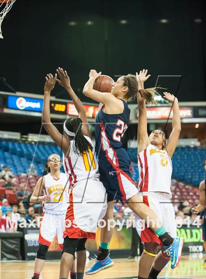 Thumbnail 2 in Berkeley vs. Pleasant Grove (CIF NorCal Regional D1 Final) photogallery.