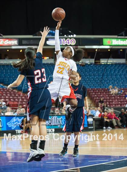 Thumbnail 3 in Berkeley vs. Pleasant Grove (CIF NorCal Regional D1 Final) photogallery.