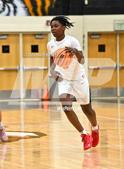 Thumbnail 2 in FR: D'Evelyn @ Lakewood photogallery.