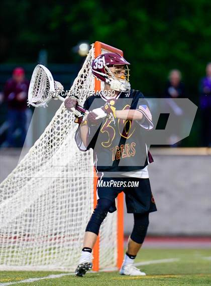 Thumbnail 2 in Monroe-Woodbury vs Kingston (Section 9 Class A Final) photogallery.