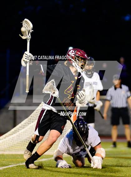 Thumbnail 3 in Monroe-Woodbury vs Kingston (Section 9 Class A Final) photogallery.