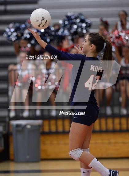 Thumbnail 1 in King vs. Norco photogallery.